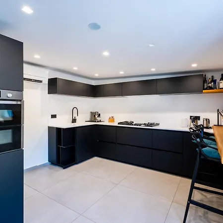Apartament Yourhome - Ac Luxury House Meta